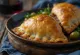 Empanada klasike argjentinase me mbushje